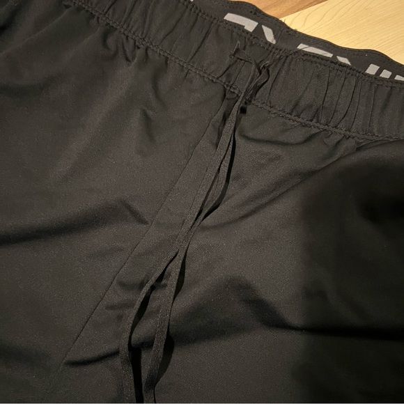 Nike Dri Fit Shorts - Picture 3 of 4